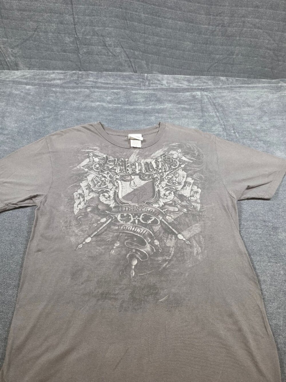 Fresh Ink Vikings Graphic T-Shirt Size XL